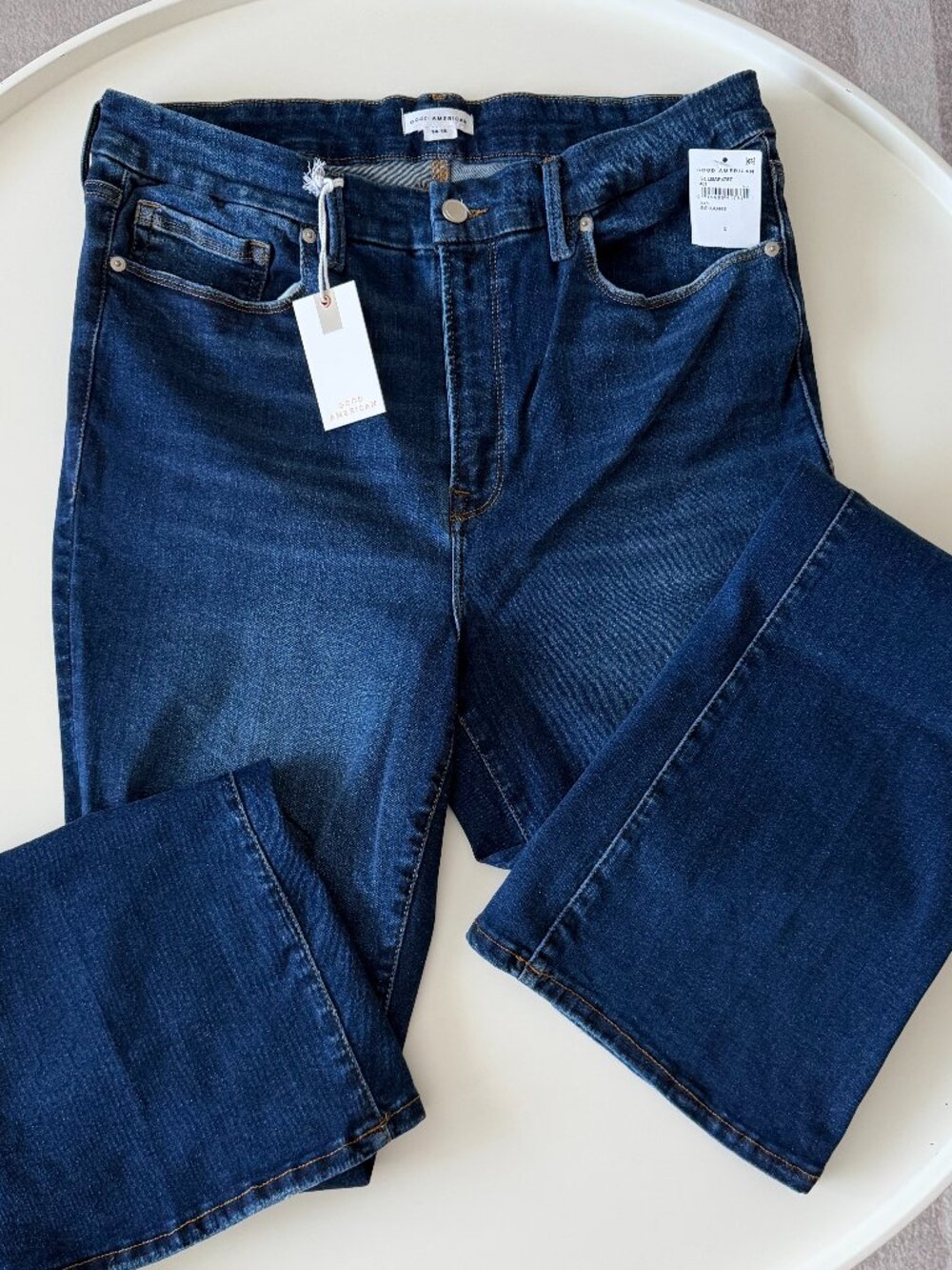 Good American Always Fits Flare Jean - Picture 2 of 2